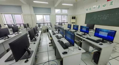 龍芯電腦進(jìn)校園 10000臺設(shè)備如何點(diǎn)燃學(xué)生們的科技夢？